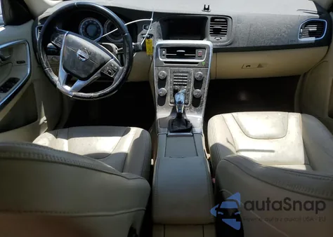 2013 Volvo S60 T5 z USA, uszkodzony, nr VIN YV1612FH7D2191517